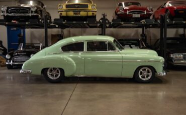 Chevrolet-Special-Fleetline-1950-2-Door-Sedan-2