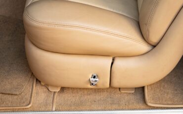 Chevrolet-Special-Fleetline-1950-2-Door-Sedan-31