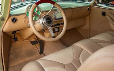 Chevrolet-Special-Fleetline-1950-2-Door-Sedan-32