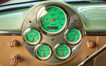 Chevrolet-Special-Fleetline-1950-2-Door-Sedan-35