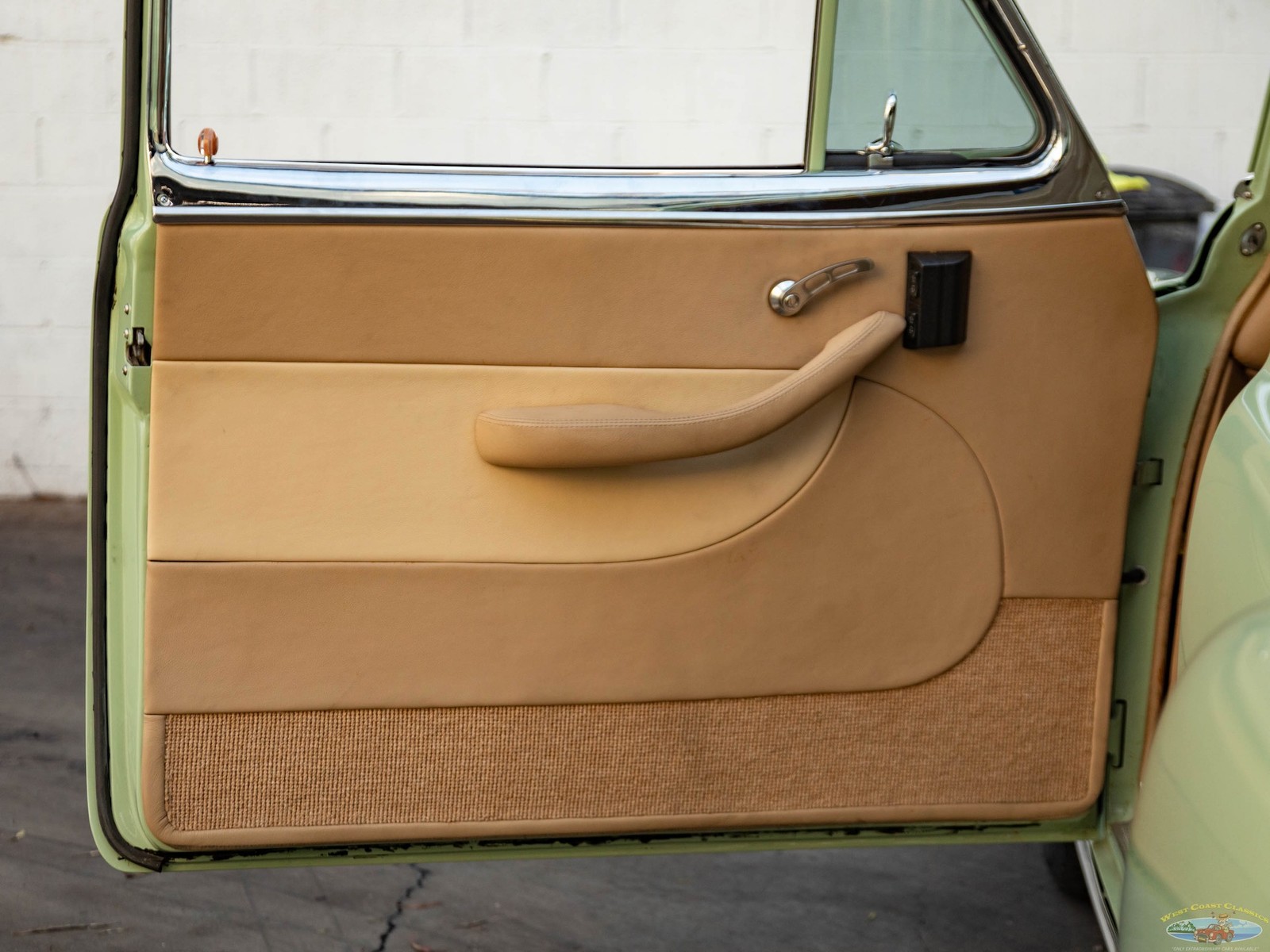 Chevrolet-Special-Fleetline-1950-2-Door-Sedan-39