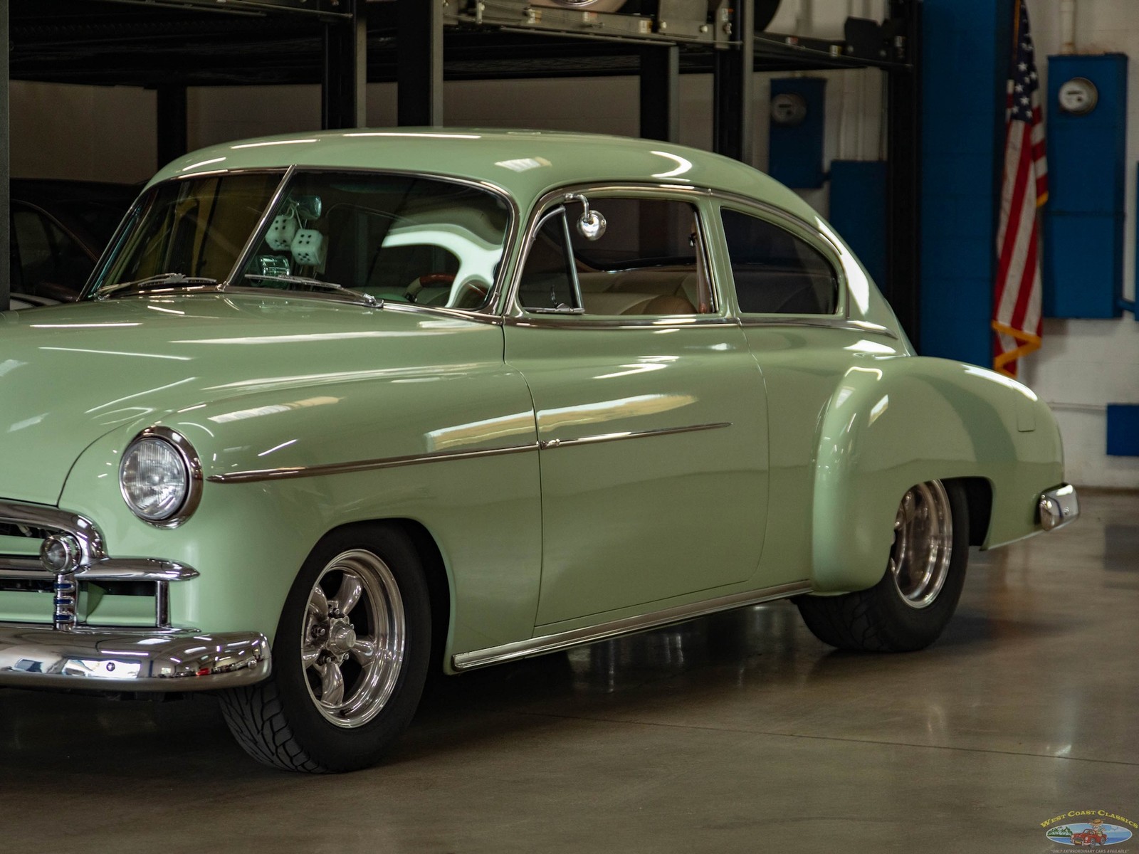 Chevrolet-Special-Fleetline-1950-2-Door-Sedan-9