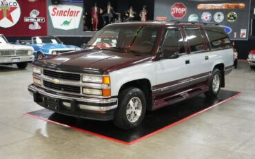 Chevrolet-Suburban-1994-SUV-1