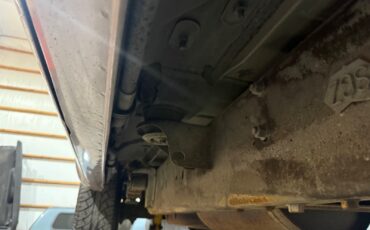 Chevrolet-Suburban-1995-SUV-13