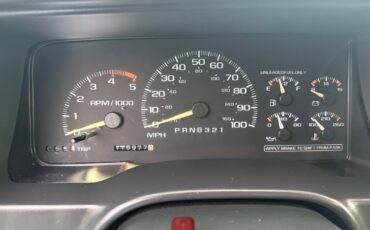 Chevrolet-Suburban-1995-SUV-15