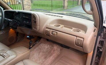 Chevrolet-Suburban-1995-SUV-21