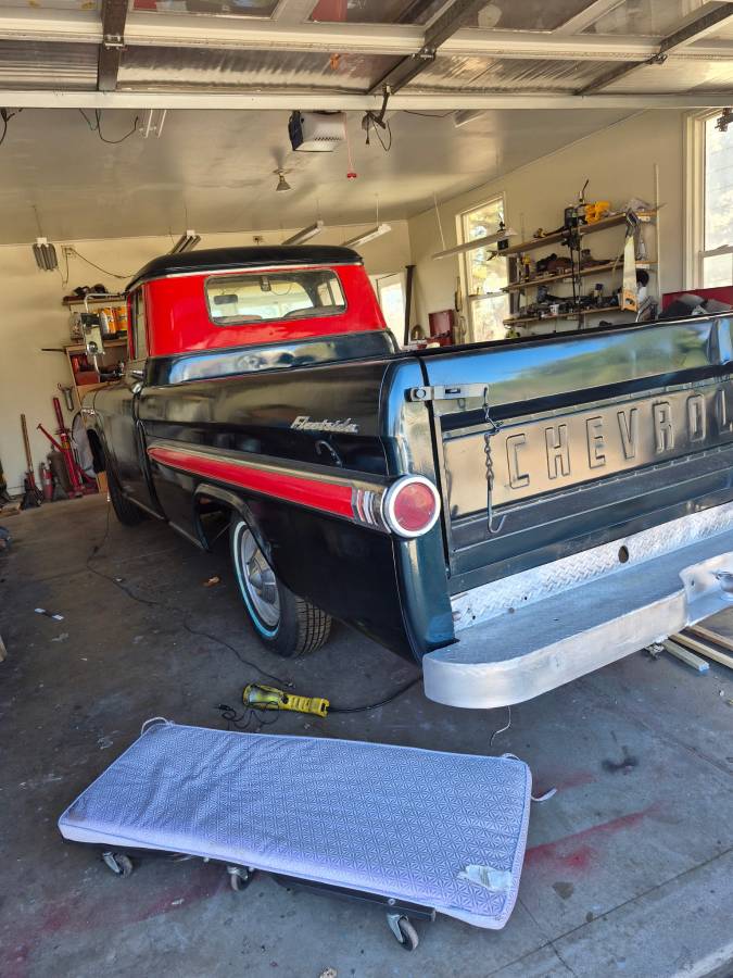 Chevrolet-apache-1959-black-2