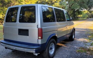 Chevrolet-astro-1987-3