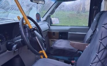 Chevrolet-astro-van-12-ton-nominal-1994-green-2