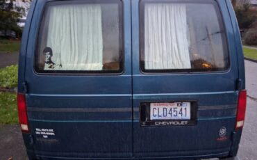 Chevrolet-astro-van-12-ton-nominal-1994-green-4