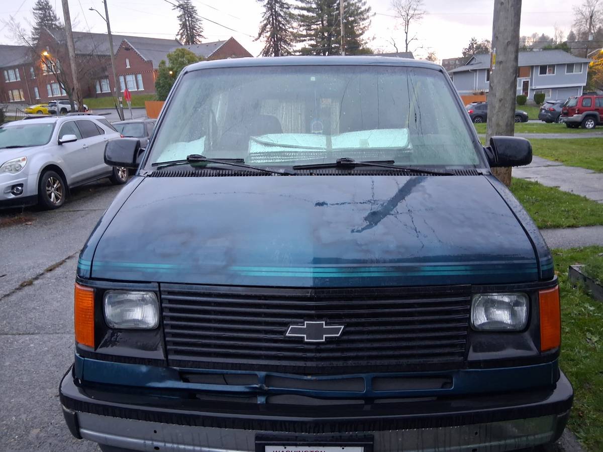 Chevrolet-astro-van-12-ton-nominal-1994-green-5