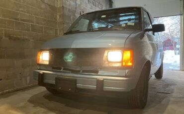 Chevrolet-astro-van-1992-blue-2