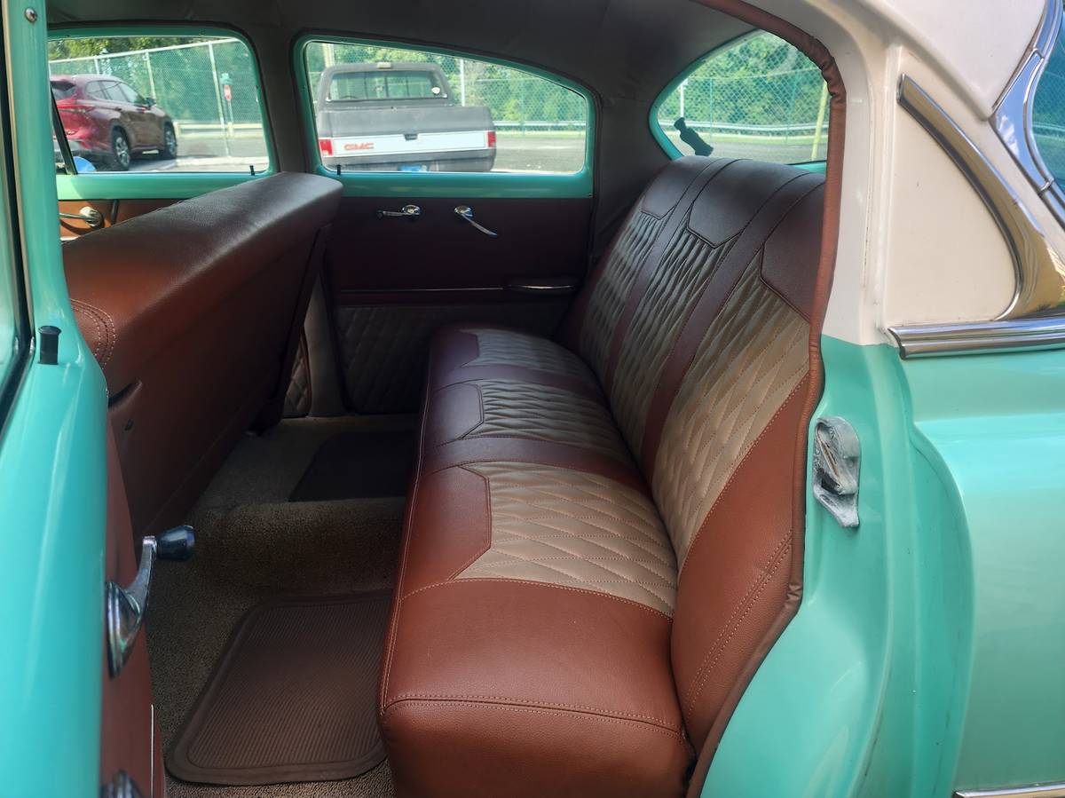 Chevrolet-bel-air-1953-green-14