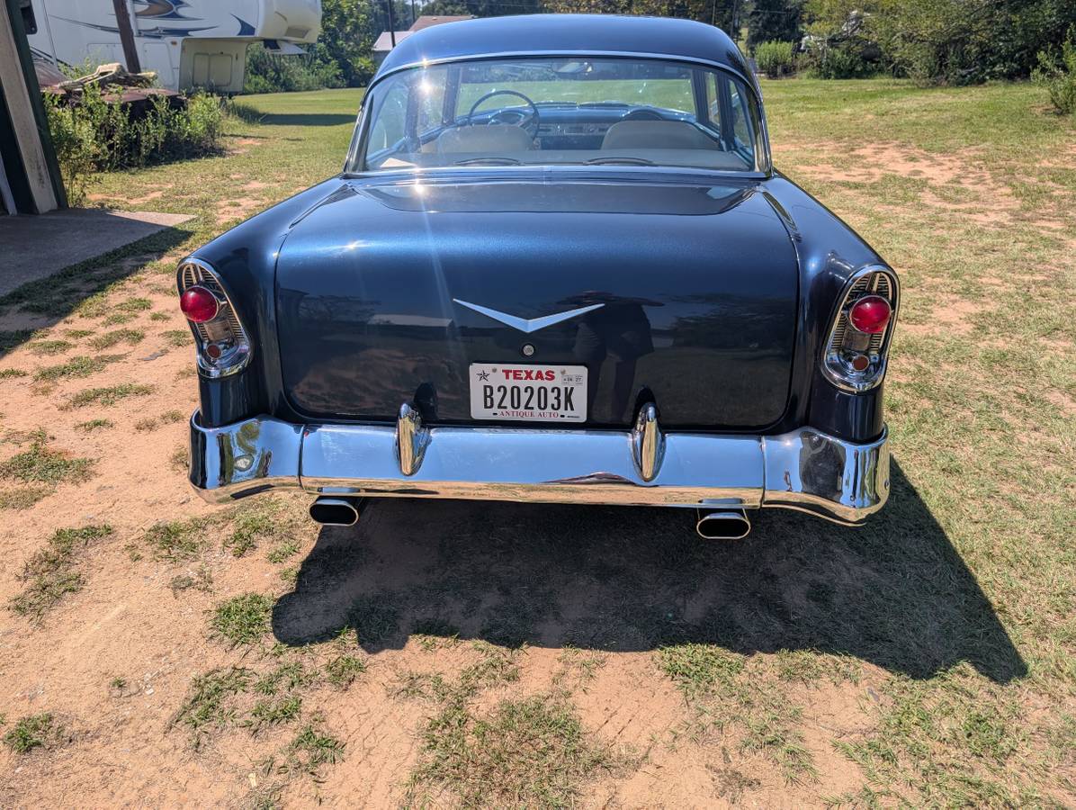 Chevrolet-bel-air-1956-blue-5