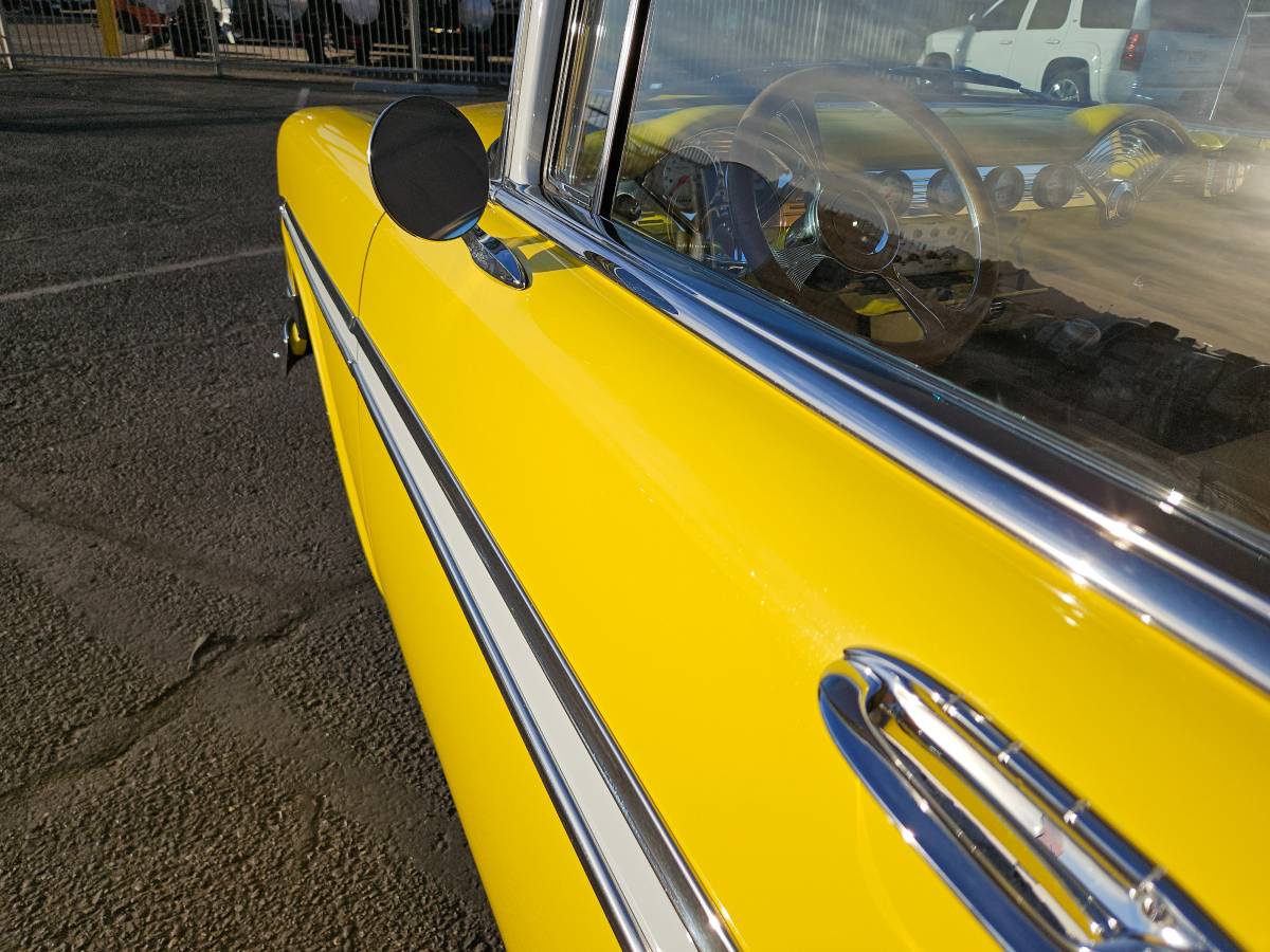 Chevrolet-bel-air-1956-yellow-10