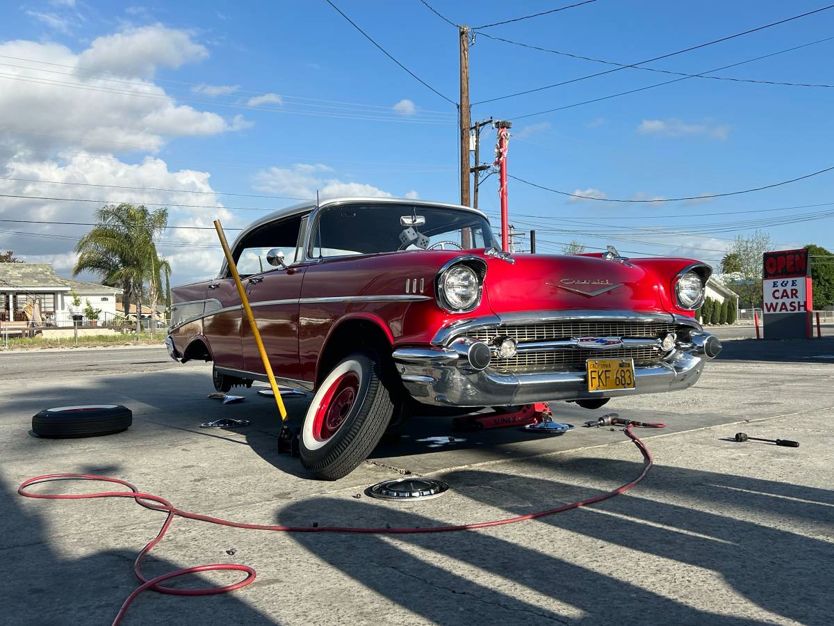 Chevrolet-belair-1957-red-10