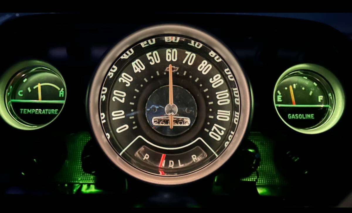 Chevrolet-belair-1957-red-5