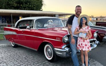 Chevrolet-belair-1957-red-7
