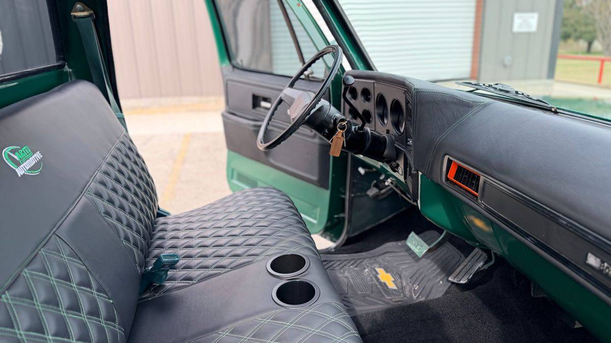 Chevrolet-big-10-1978-green-1