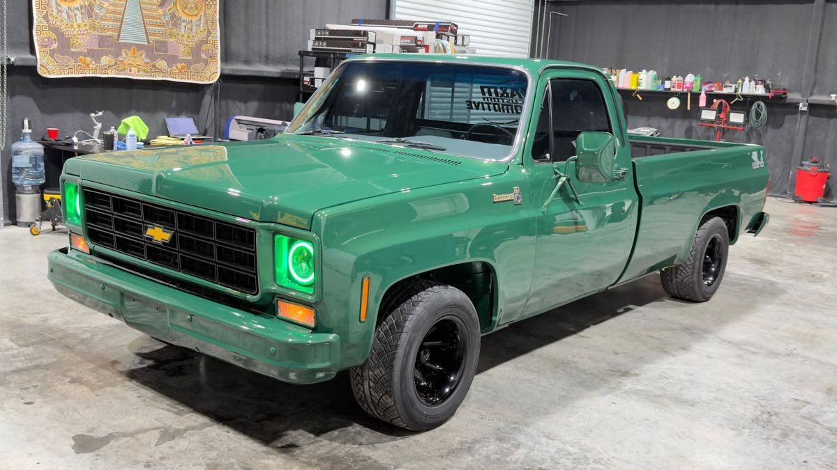 Chevrolet-big-10-1978-green-13