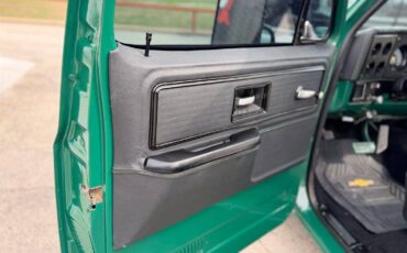 Chevrolet-big-10-1978-green-9