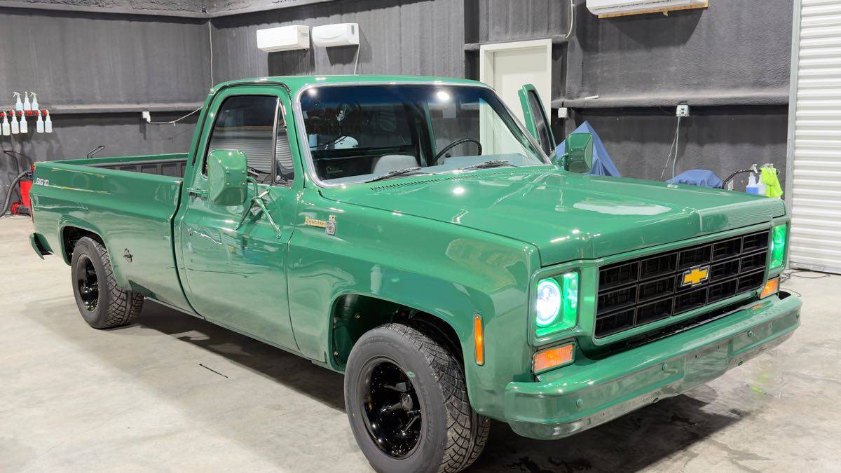 Chevrolet-big-10-1978-green
