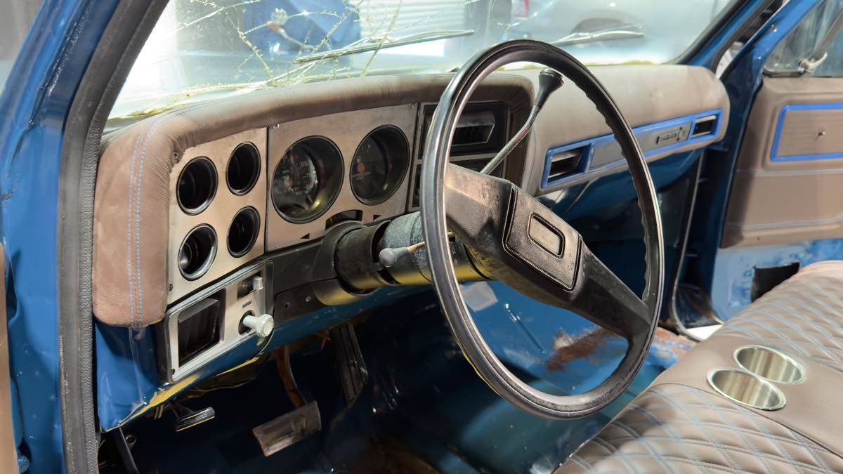 Chevrolet-big-10-1979-blue-3