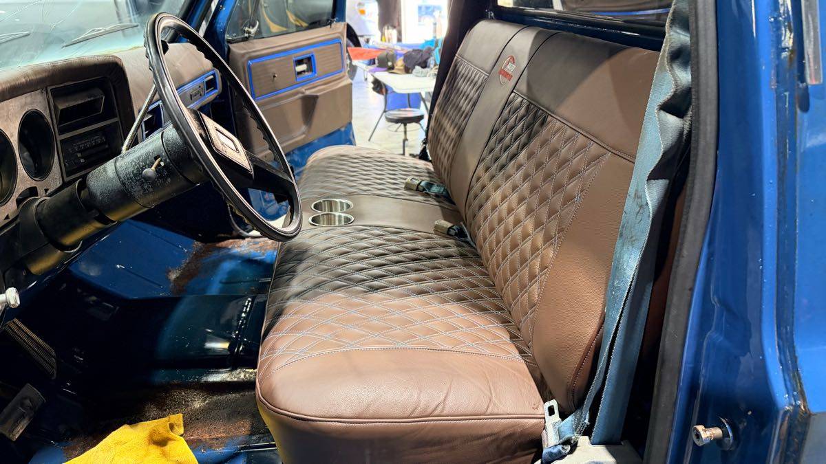 Chevrolet-big-10-1979-blue-4