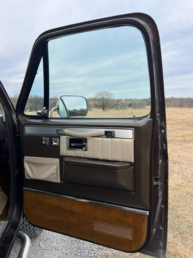 Chevrolet-blazer-12-ton-1987-brown-10