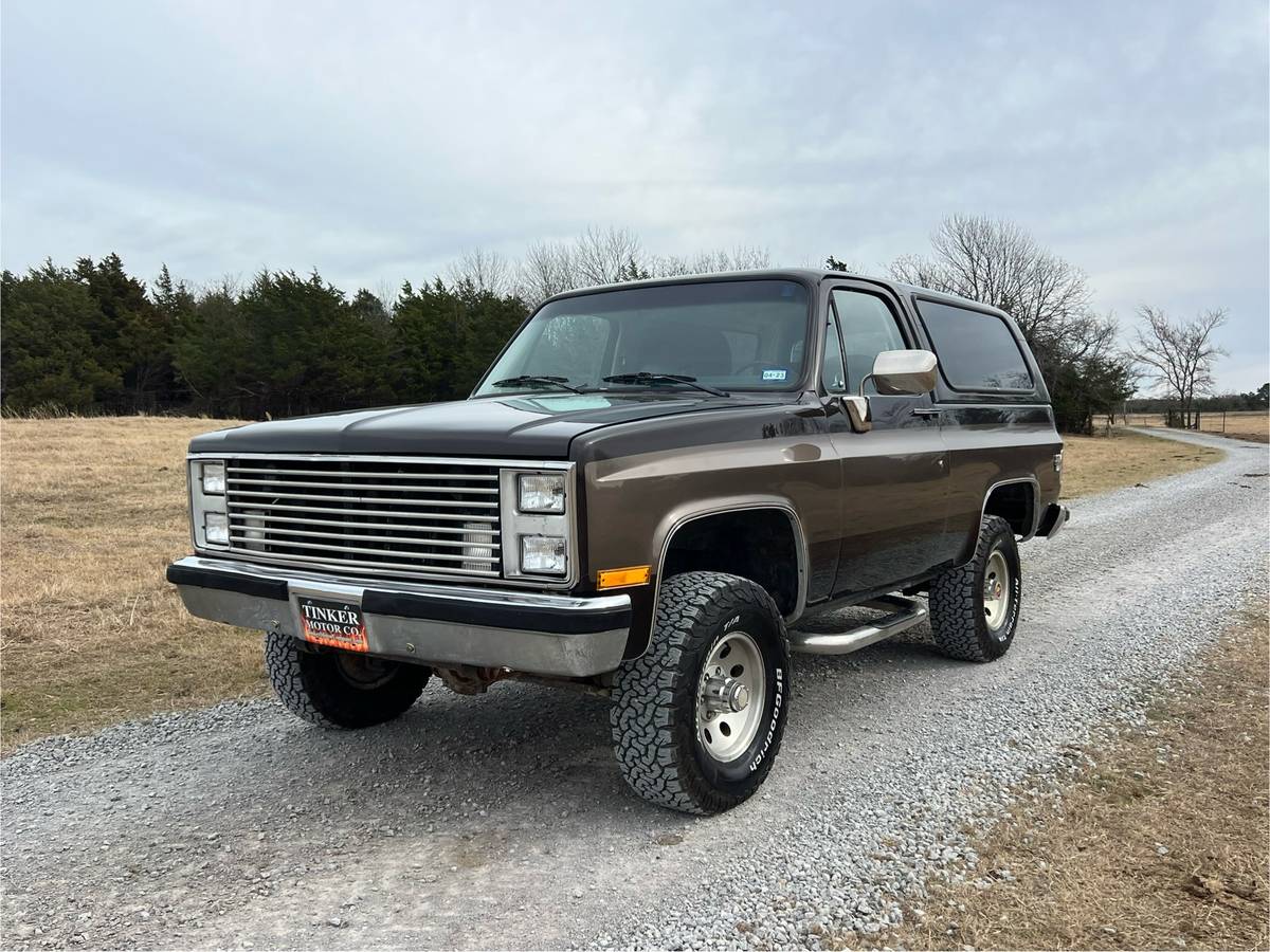 Chevrolet-blazer-12-ton-1987-brown-3