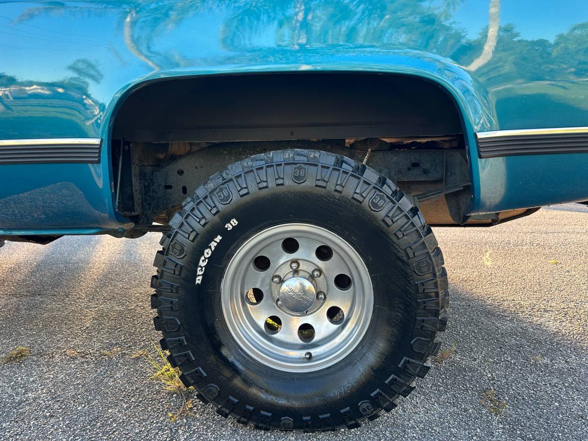 Chevrolet-blazer-1989-black-13