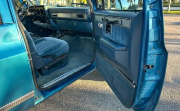 Chevrolet-blazer-1989-black-3