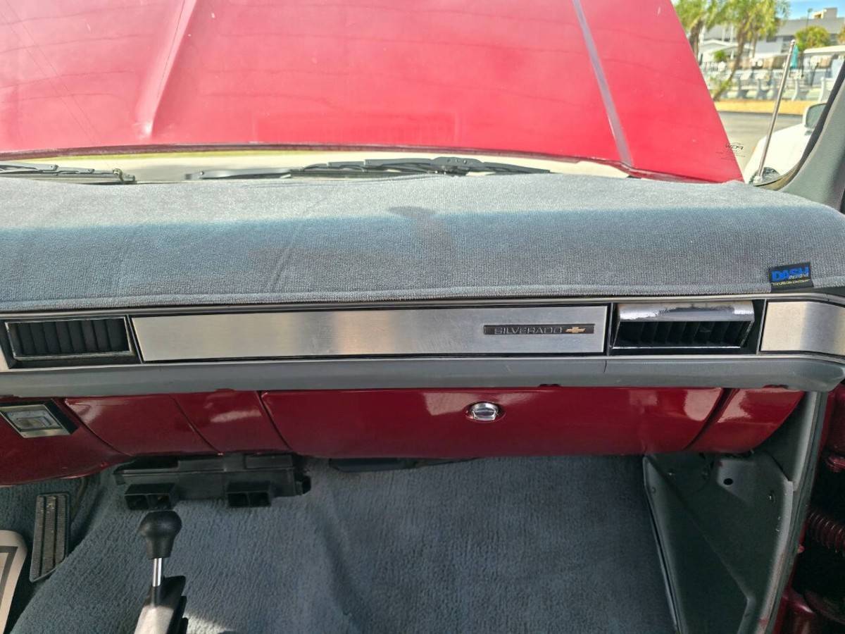 Chevrolet-blazer-1989-red-1