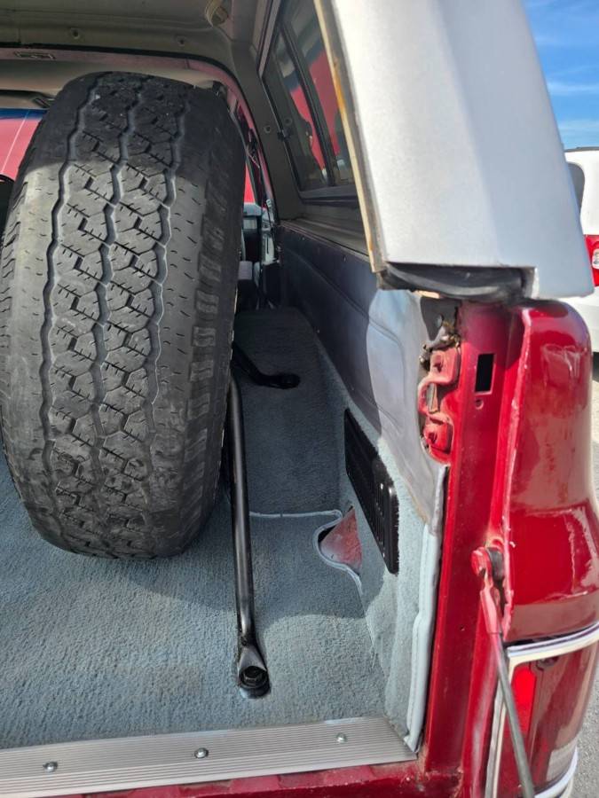 Chevrolet-blazer-1989-red-14