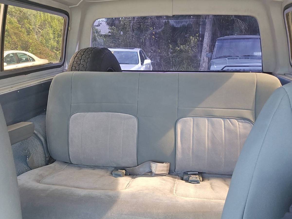 Chevrolet-blazer-1989-red-21