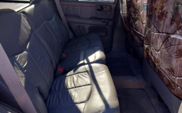 Chevrolet-blazer-1995-white-17