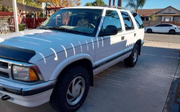 Chevrolet-blazer-1995-white-2