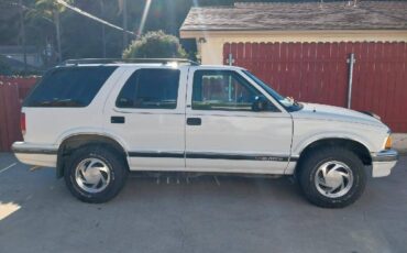 Chevrolet-blazer-1995-white