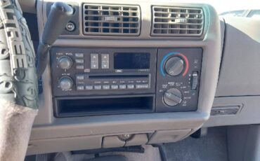 Chevrolet-blazer-1995-white-7