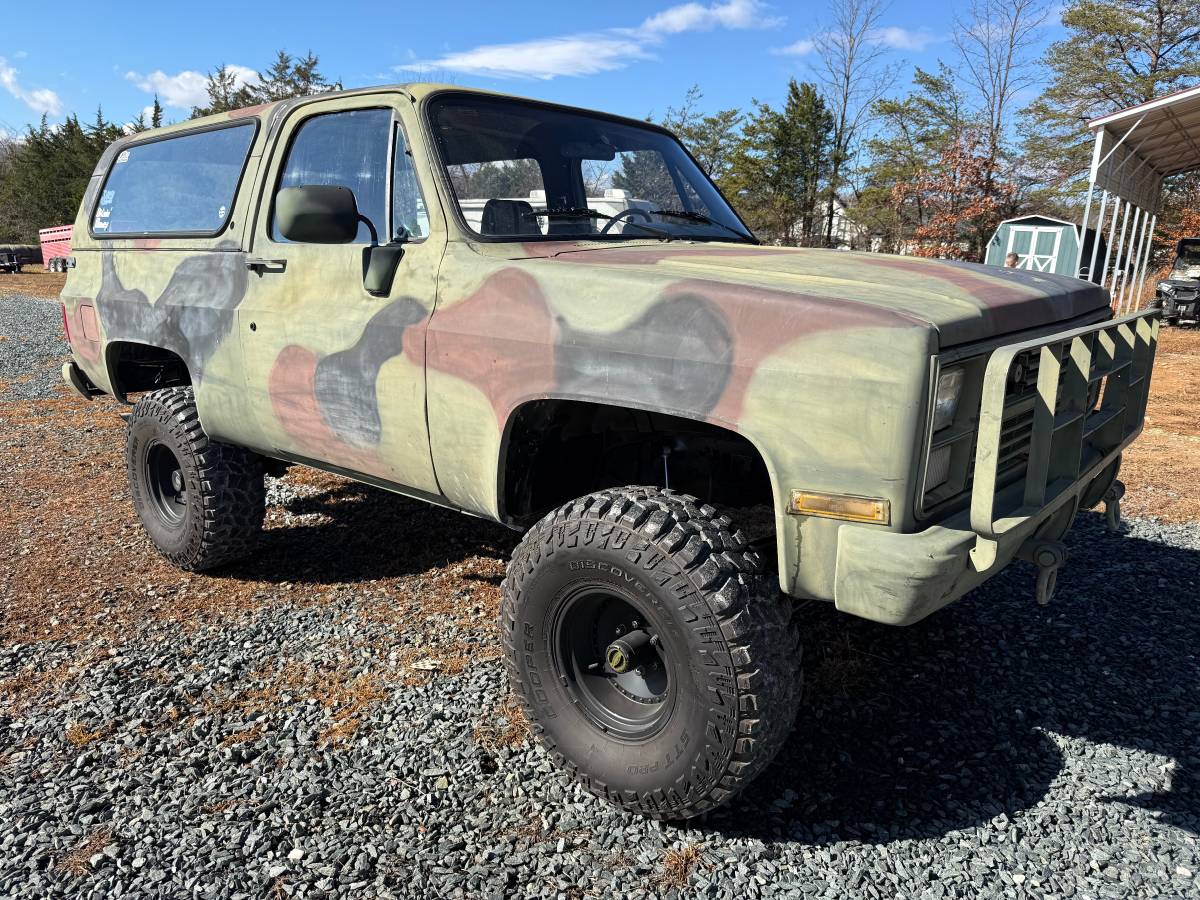 Chevrolet-blazer-diesel-1985-green-6