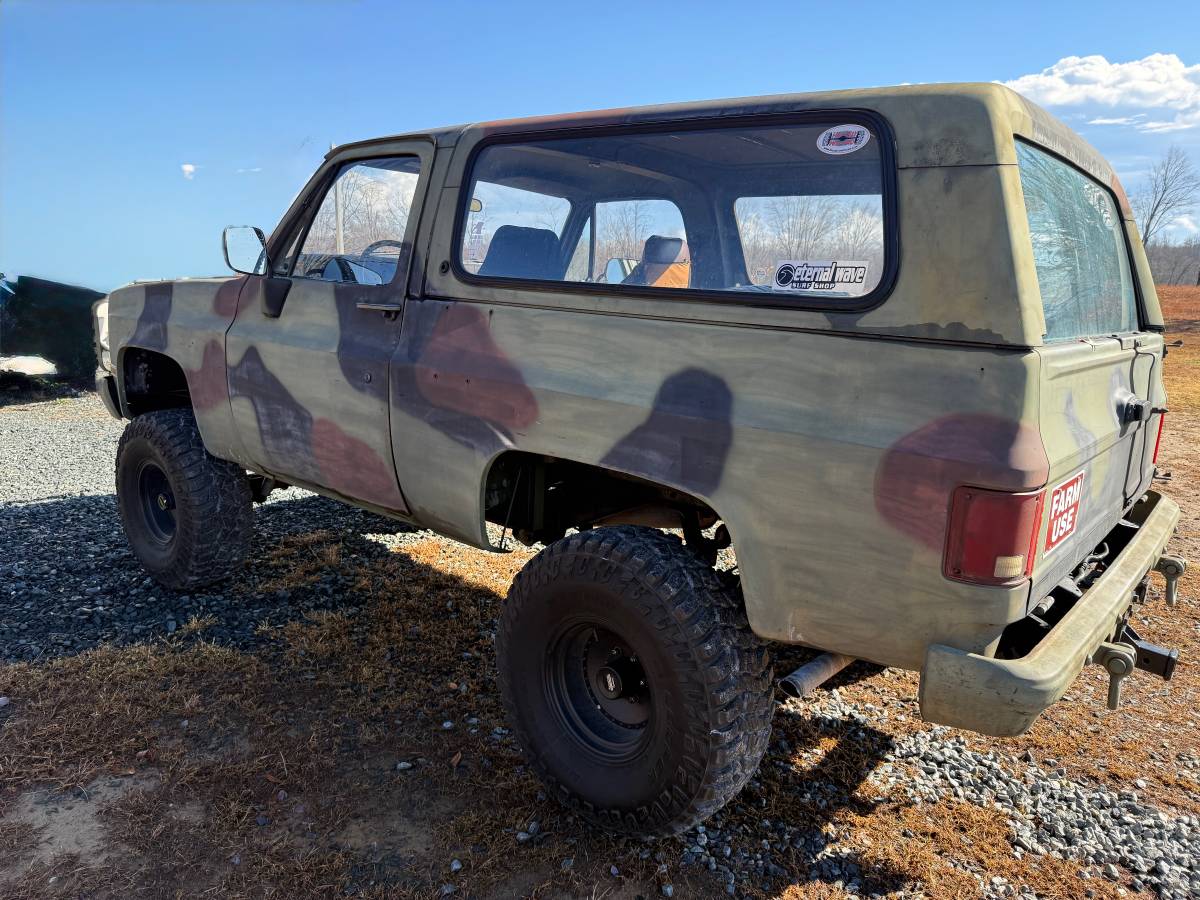 Chevrolet-blazer-diesel-1985-green