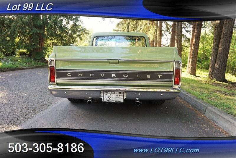 Chevrolet-c-10-cst-v8-auto-new-1969-green-29