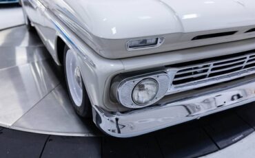 Chevrolet-c-10-restomod-1962-custom-12