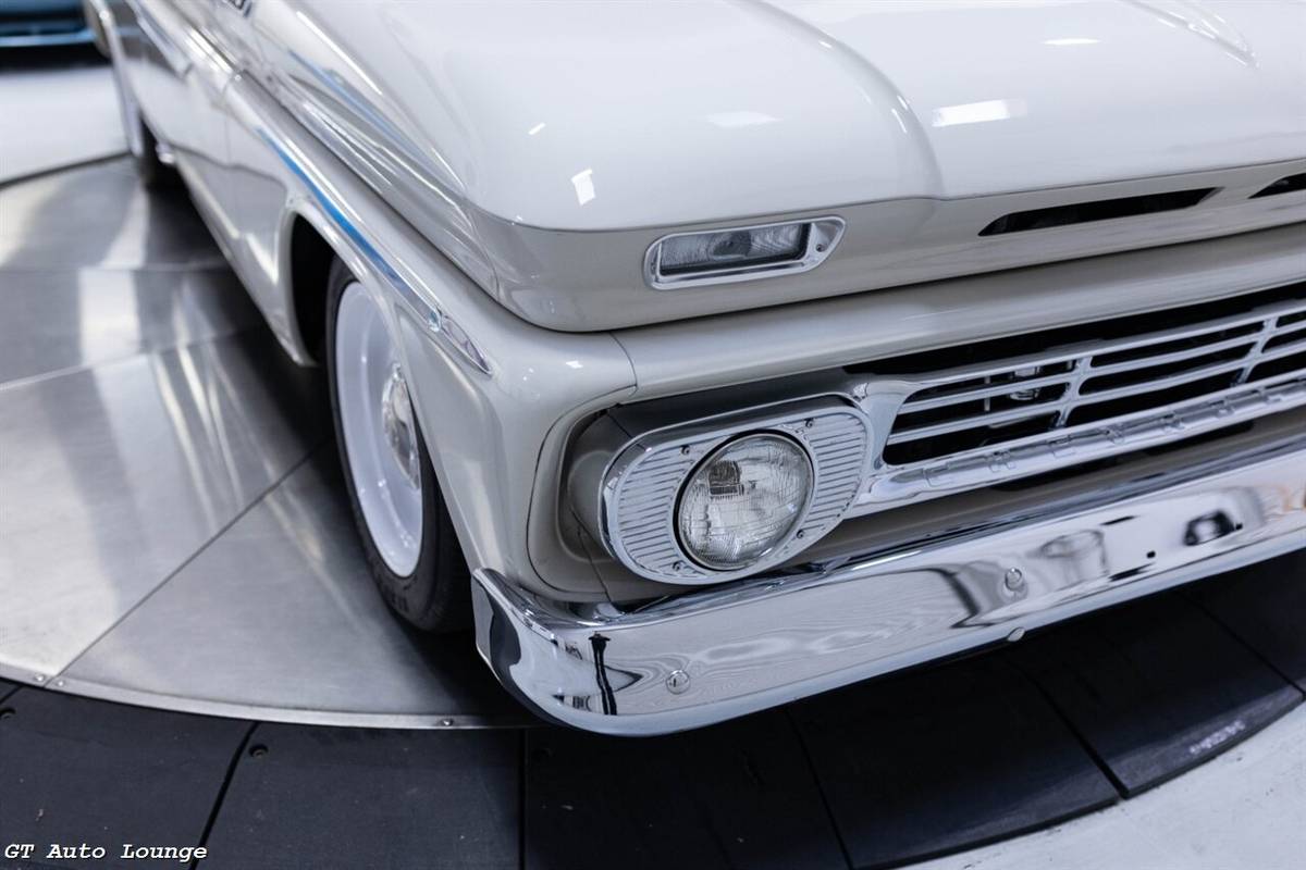Chevrolet-c-10-restomod-1962-custom-12