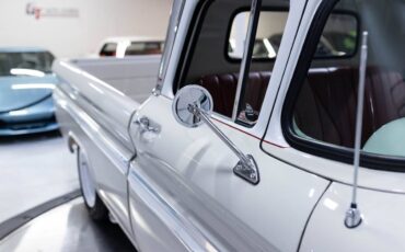 Chevrolet-c-10-restomod-1962-custom-15