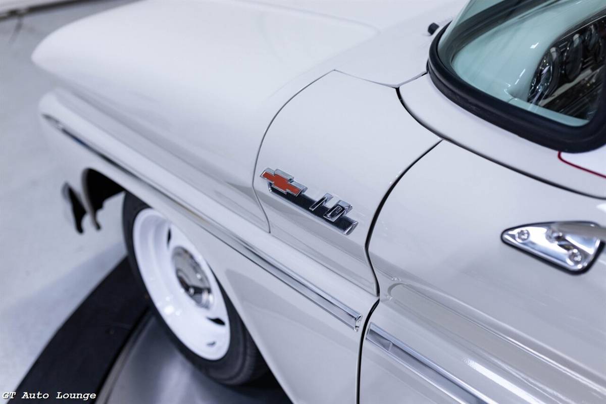 Chevrolet-c-10-restomod-1962-custom-16