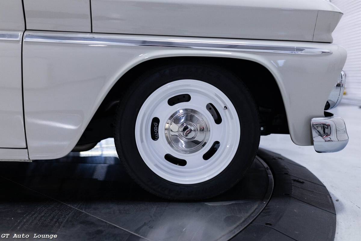 Chevrolet-c-10-restomod-1962-custom-19