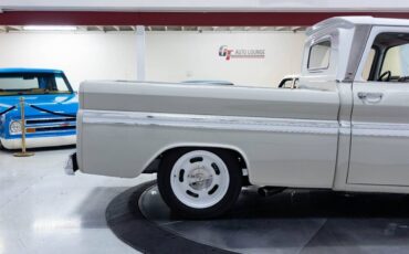 Chevrolet-c-10-restomod-1962-custom-2