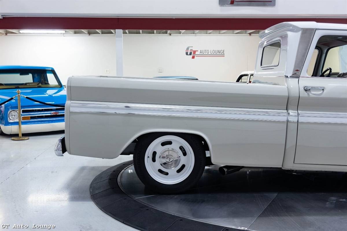 Chevrolet-c-10-restomod-1962-custom-2