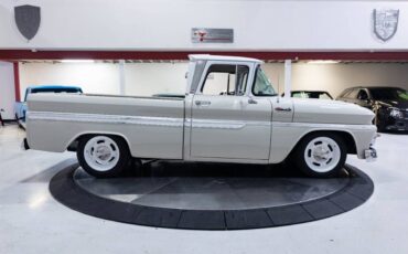 Chevrolet-c-10-restomod-1962-custom-21